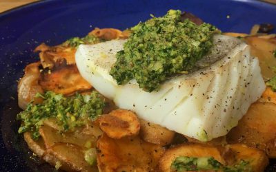 Bacalao con patata, chirivía y gremolata de pistacho