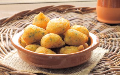 Buñuelos de bacalao con cerveza y parmesano