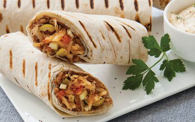 Burritos de bacalao con dip de ajo